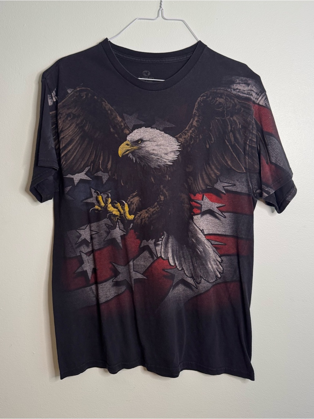 Liquid Blue Eagle Graphic Tee - Men’s Patriotic Short Sleeve Shirt (L)